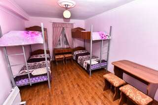 Отели типа «постель и завтрак» Hotel Agasi Одзун Четырехместный номер-1